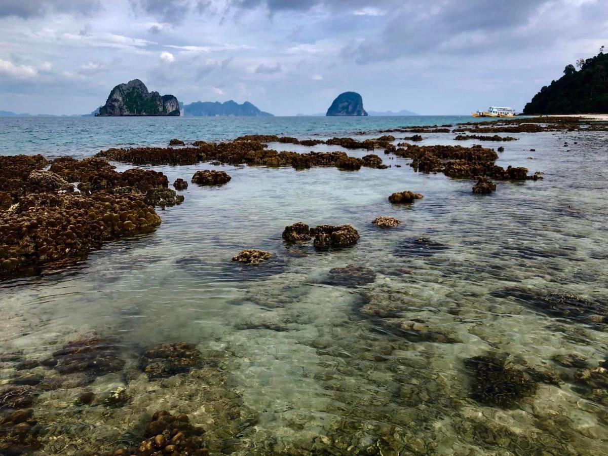 Koh Ngai Sea Open Resort Экстерьер фото